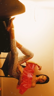 Bruna Marquezine feet photo thumbnail