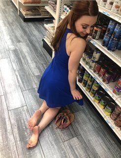 Rebecca Berardi feet photo thumbnail