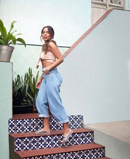 Anitta feet photo thumbnail