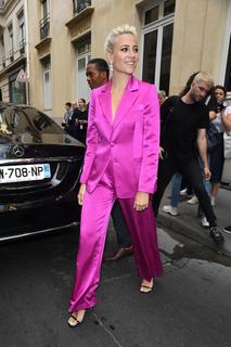 Pixie Lott feet photo thumbnail