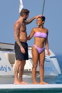 Christina Milian feet photo thumbnail