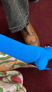 Victoria Beckham feet photo thumbnail