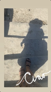 Shay Mitchell feet photo thumbnail