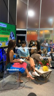 Rocsi Diaz feet photo thumbnail