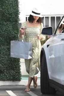 Jenna Dewan feet photo thumbnail