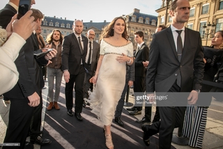 Keira Knightley feet photo thumbnail