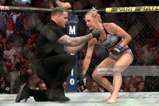 Holly Holm feet photo thumbnail