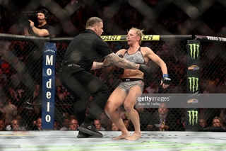 Holly Holm feet photo thumbnail