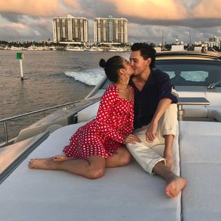 Vanessa Hudgens feet photo thumbnail