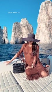 Shay Mitchell feet photo thumbnail