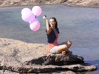 Paolla Oliveira feet photo thumbnail
