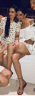 Deepika Padukone feet photo thumbnail