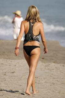 Kristin Cavallari feet photo thumbnail
