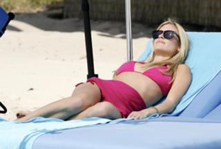 Kristin Cavallari feet photo thumbnail