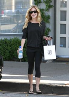 Kristin Cavallari feet photo thumbnail
