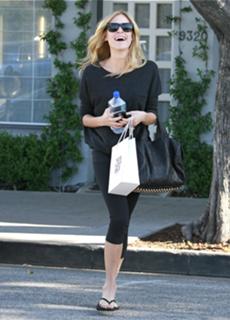 Kristin Cavallari feet photo thumbnail