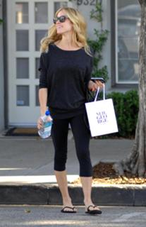 Kristin Cavallari feet photo thumbnail