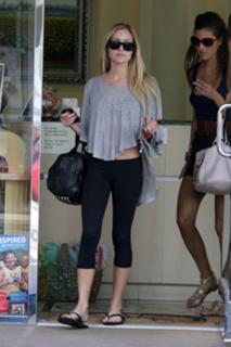 Kristin Cavallari feet photo thumbnail