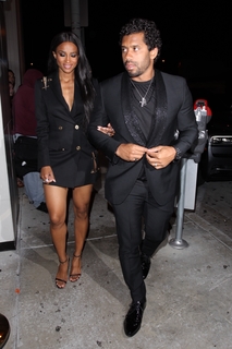 Ciara feet photo thumbnail
