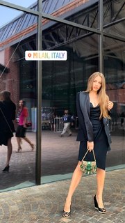 Xenia Tchoumitcheva feet photo thumbnail