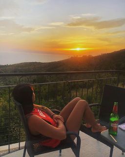 Karolina Kowalkiewicz feet photo thumbnail