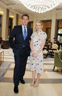 Kirsten Dunst feet photo thumbnail