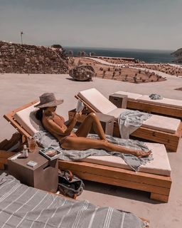 Natalia Siwiec feet photo thumbnail