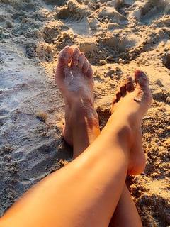Nova Meierhenrich feet photo thumbnail