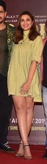Parineeti Chopra feet photo thumbnail