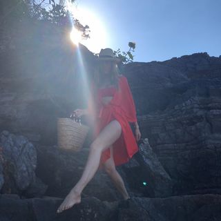 Petra Nemcova feet photo thumbnail
