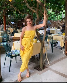 Thalía feet photo thumbnail