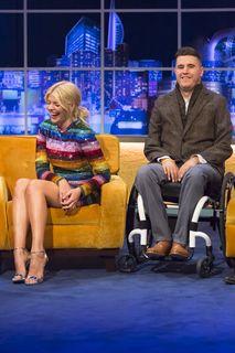 Holly Willoughby feet photo thumbnail