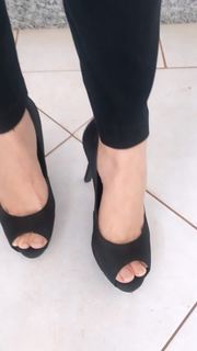 Alaine Crissiê feet photo thumbnail