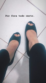 Alaine Crissiê feet photo thumbnail