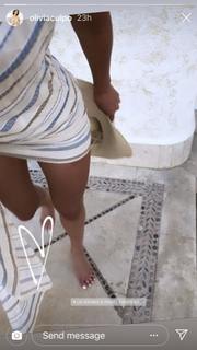 Olivia Culpo feet photo thumbnail