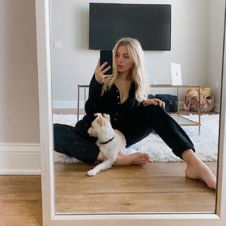 Corinna Kopf feet photo thumbnail