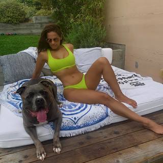 Rocsi Diaz feet photo thumbnail