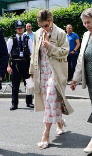 Lily James feet photo thumbnail