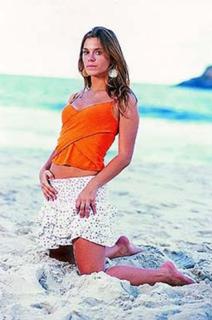 Carolina Dieckmann feet photo thumbnail