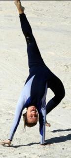 Carolina Dieckmann feet photo thumbnail