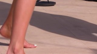 Maura Higgins feet photo 1