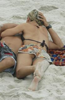 Carolina Dieckmann feet photo thumbnail