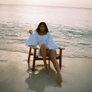 Kylie Jenner feet photo thumbnail