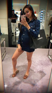 Nabilla Benattia feet photo thumbnail