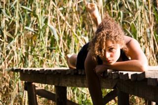 Antonia Thomas feet photo 2