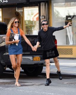 Kelly Bensimon feet photo thumbnail