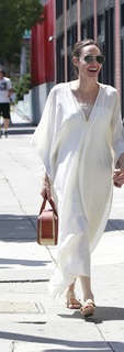 Angelina Jolie feet photo thumbnail