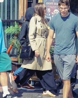 Angelina Jolie feet photo thumbnail