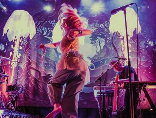 Aurora Aksnes feet photo thumbnail