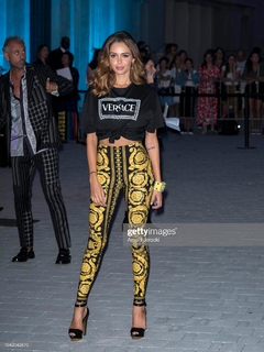 Nabilla Benattia feet photo thumbnail